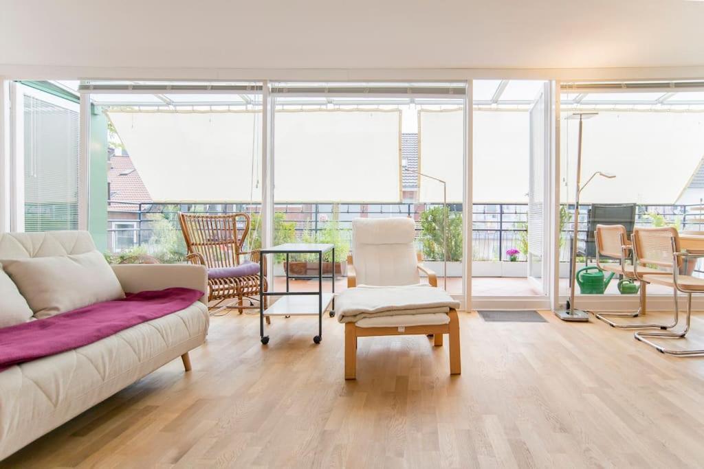 Modernes, Sonniges Appartement Im Herzen Von Duesseldorf Bagian luar foto