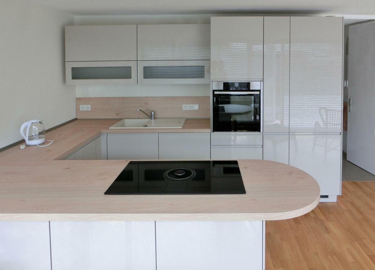 Modernes, Sonniges Appartement Im Herzen Von Duesseldorf Bagian luar foto