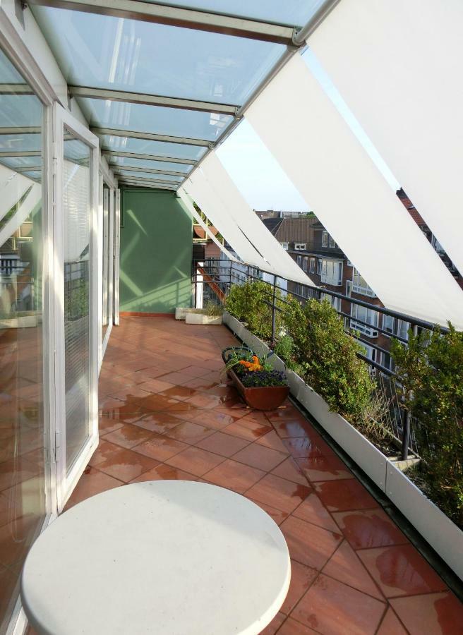 Modernes, Sonniges Appartement Im Herzen Von Duesseldorf Bagian luar foto