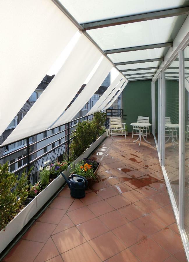 Modernes, Sonniges Appartement Im Herzen Von Duesseldorf Bagian luar foto