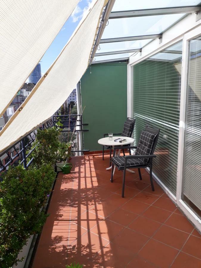 Modernes, Sonniges Appartement Im Herzen Von Duesseldorf Bagian luar foto